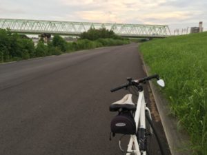 GIANT　クロスバイク　江戸川CR