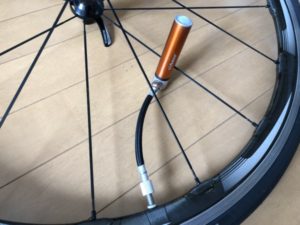 自転車　携帯ポンプ　airbone　エアーボーン